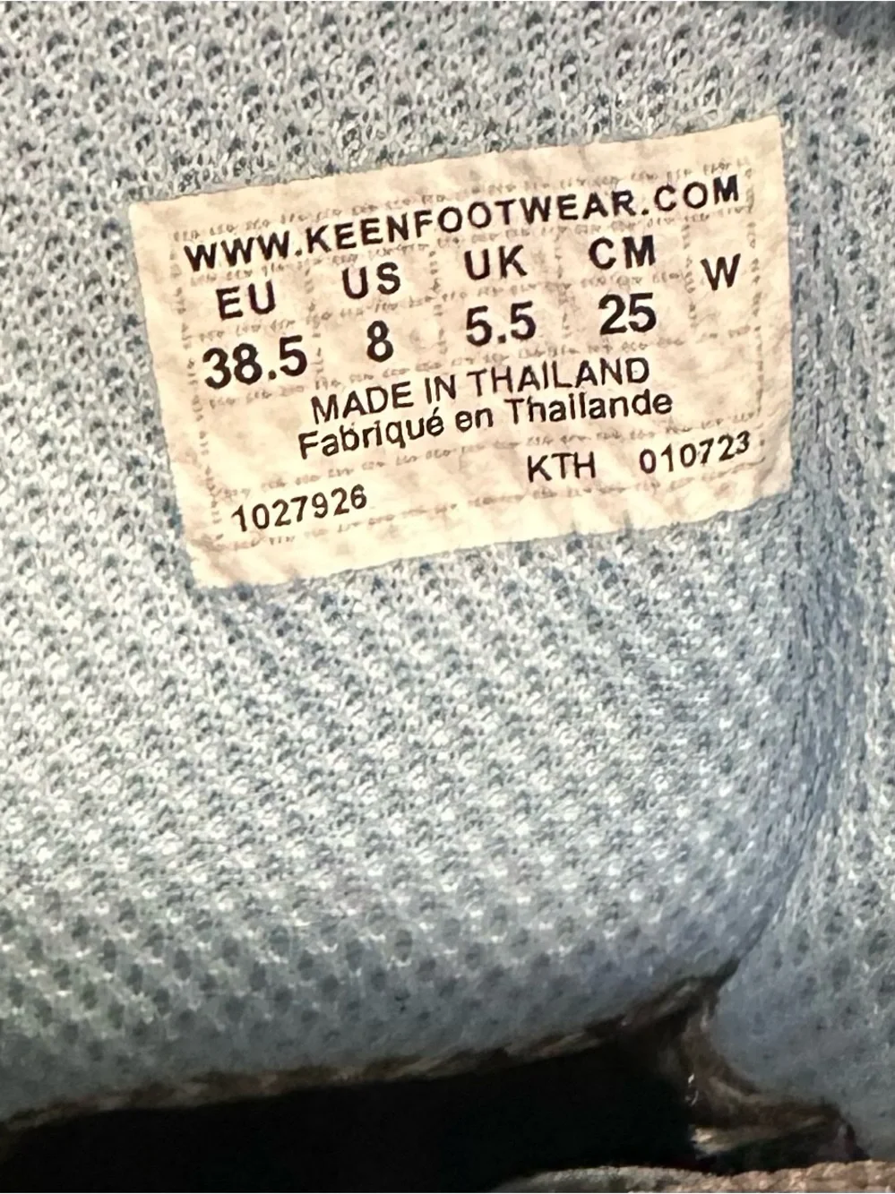 KEEN Gray Lace-Up Women's Hiking Boots with Light Blue Lining.